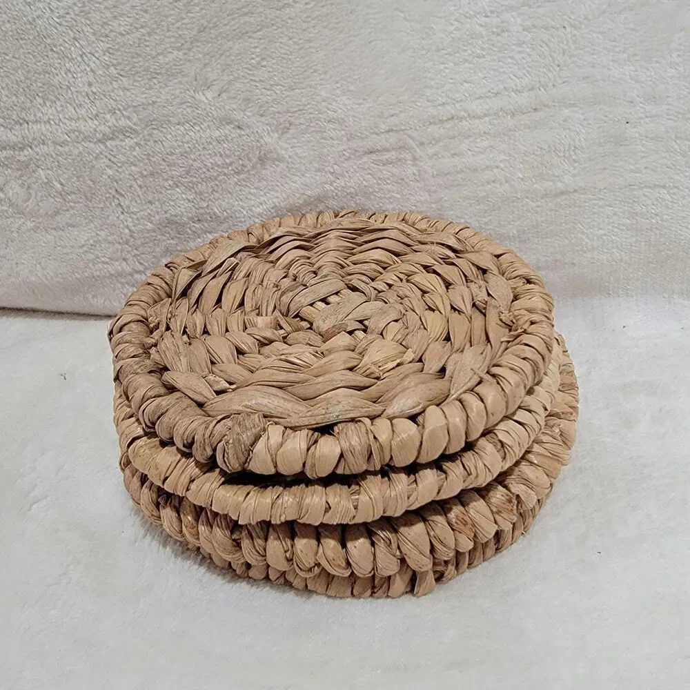 Natural Woven Water Hyacinth Seagrass Coasters Set EUC